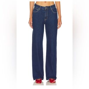 Lioness Top Model Jean